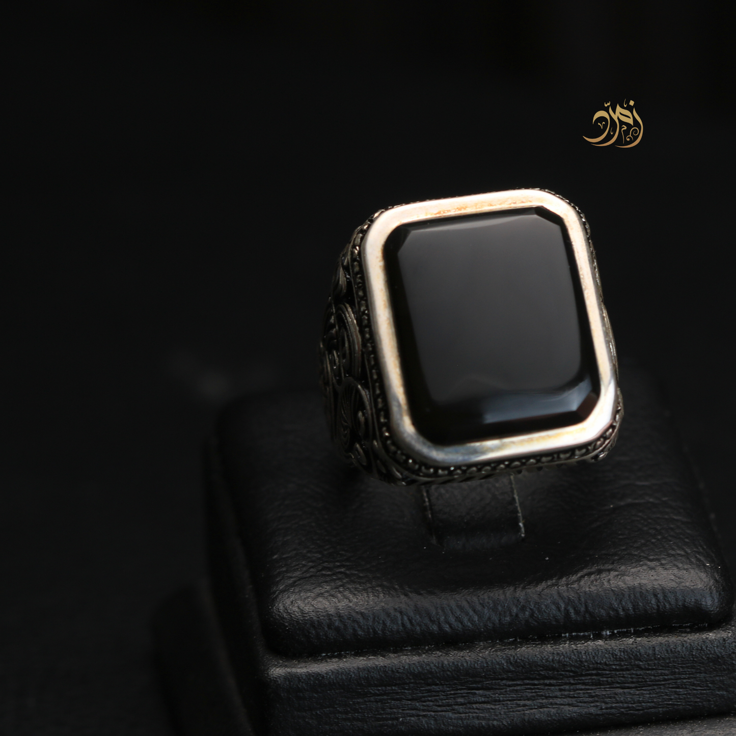 خاتم عقيق يماني أسود طبيعي صياغة عارف