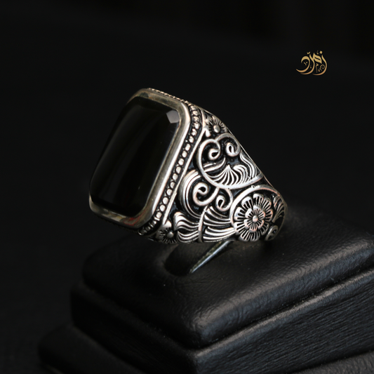 خاتم عقيق يماني أسود طبيعي صياغة عارف