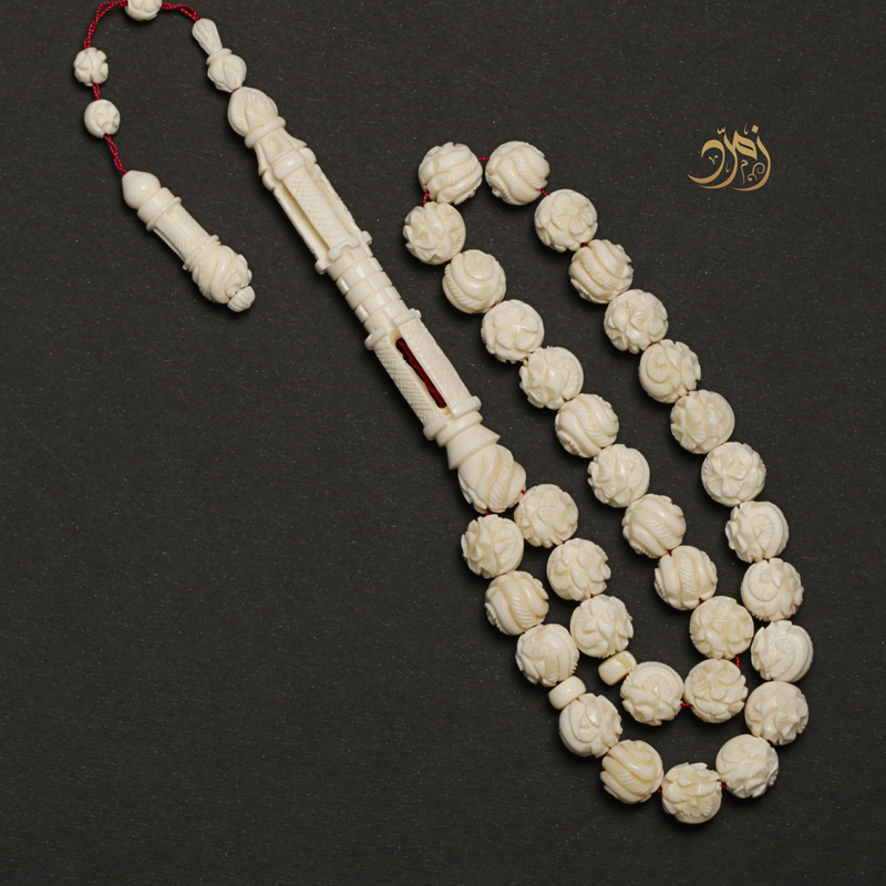 سبحة عظم جمل طبيعي منقوش يدويًا  - 33 خرزة دائري