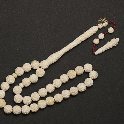 سبحة عظم جمل طبيعي منقوش يدويًا  - 33 خرزة دائري