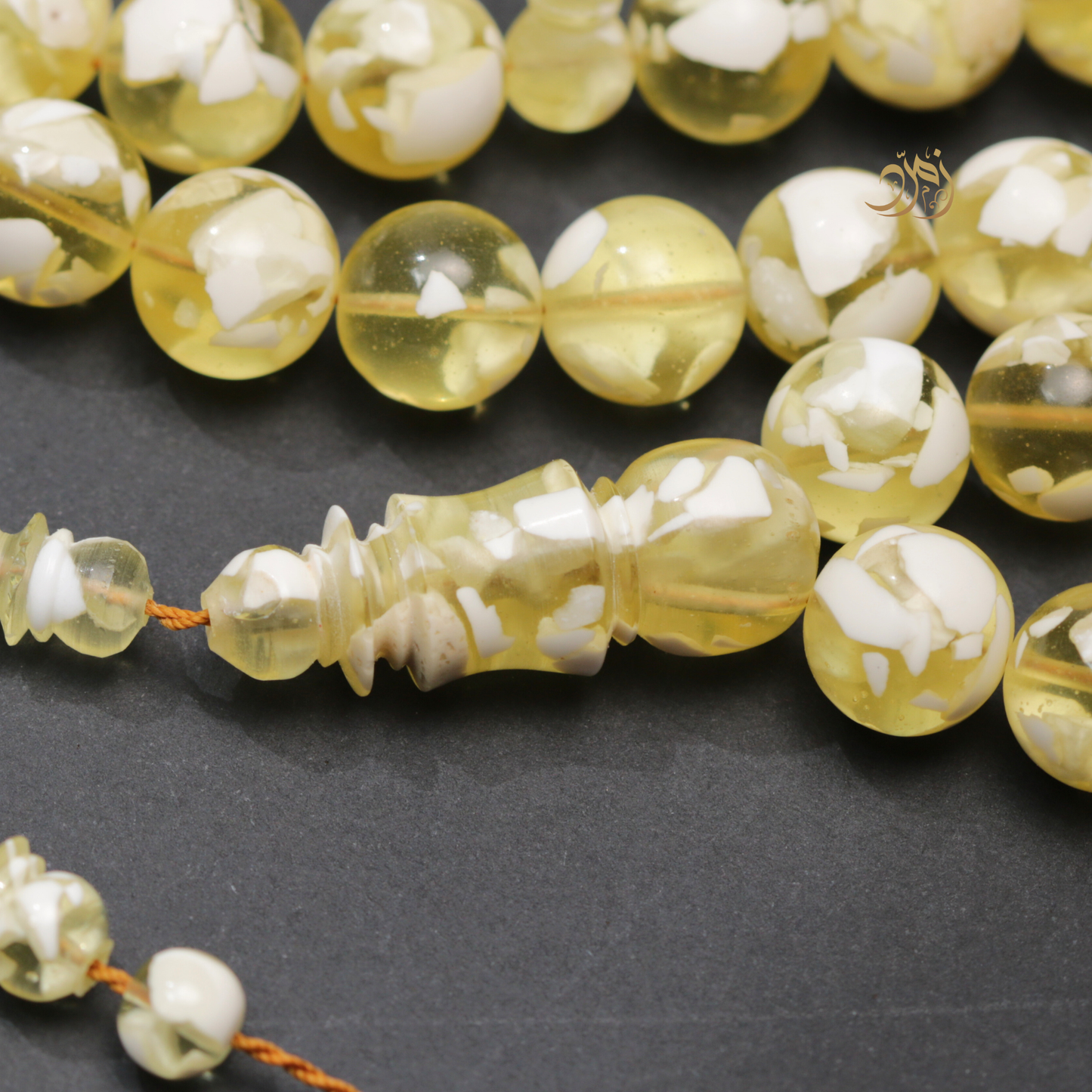 سبحة مستكة (قشطة وعسل ) فاتح 45 خرزة دائري (شاهد +كبوس) سبير