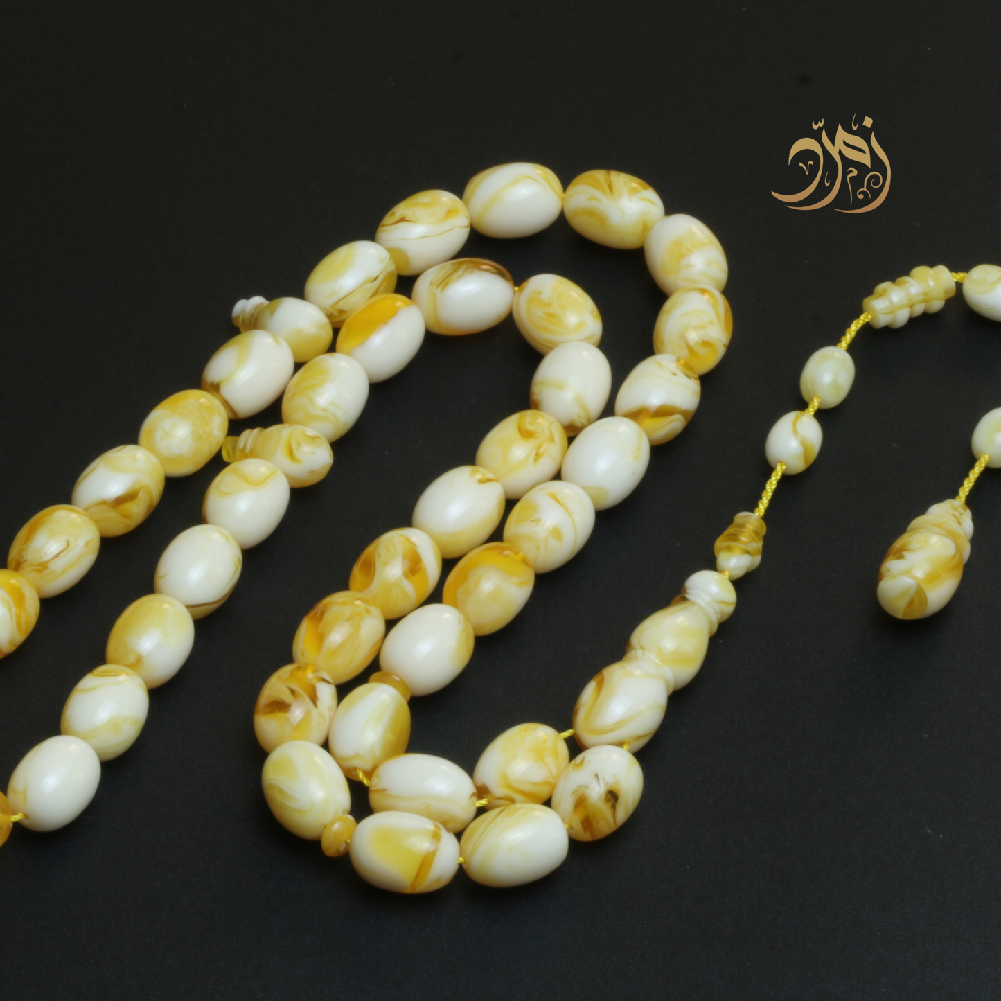 سبحة مستكة بيض حمام (غامق )– 41 خرزة