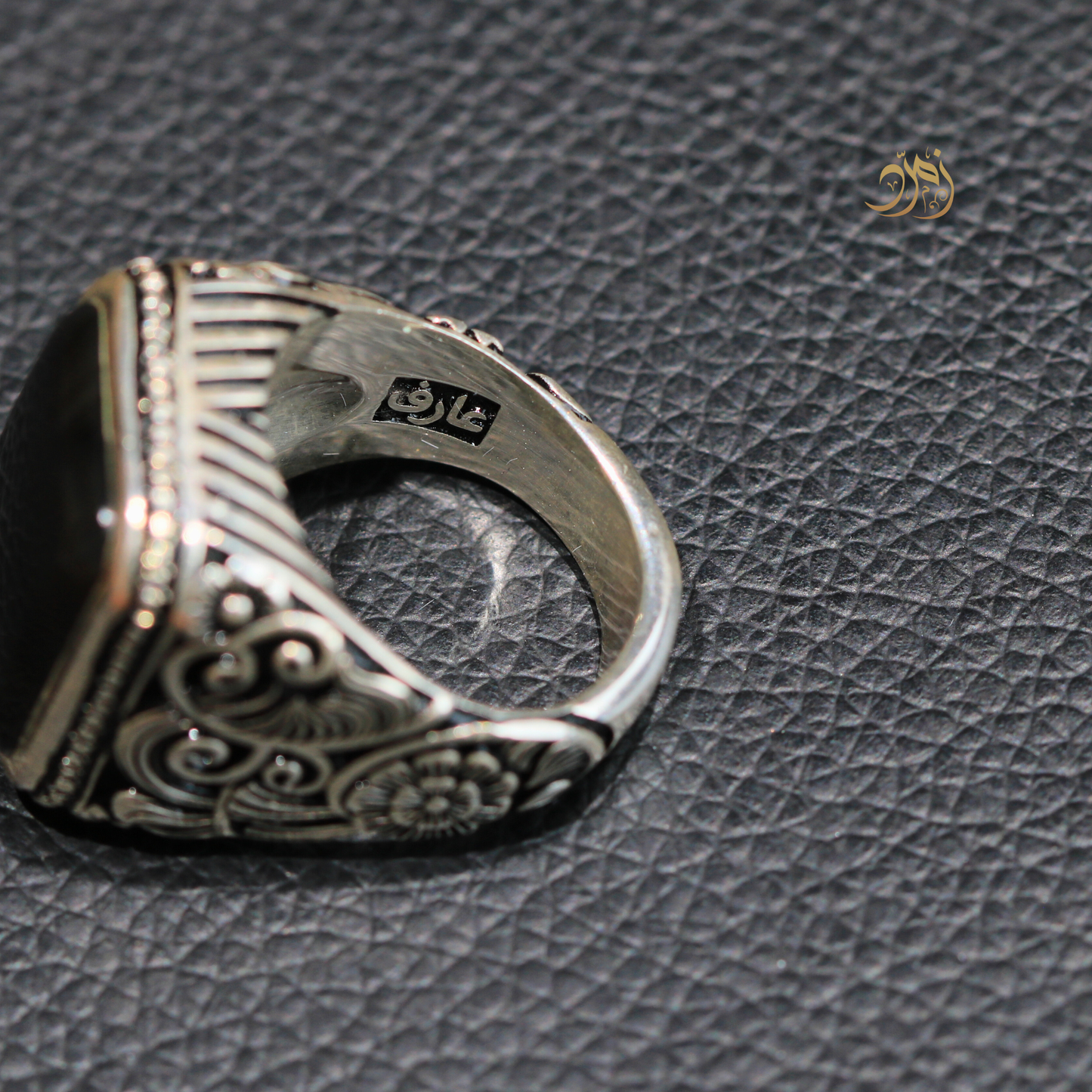 خاتم عقيق يماني أسود طبيعي صياغة عارف