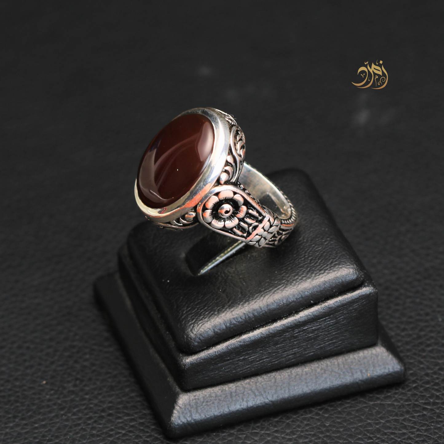 خاتم سلجوقي عقيق يماني كبدي طبيعي صياغة عارف