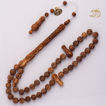 سبحة خشب كوك طبيعي منقوش يدويًا – 43 خرزة دائري
