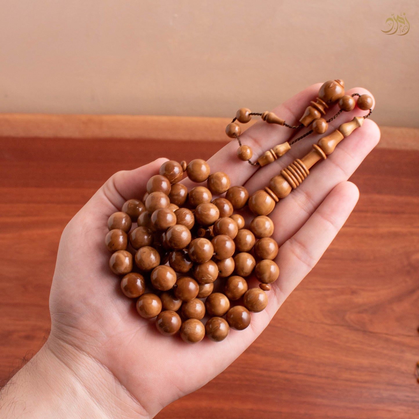 سبحة خشب كوك طبيعي 55 خرزة دائري